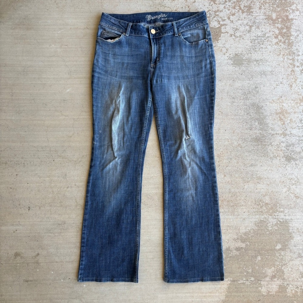 Women's Wrangler Jeans Size 13x30 Denim Bootcut Stretch Cowgirl Western Distress